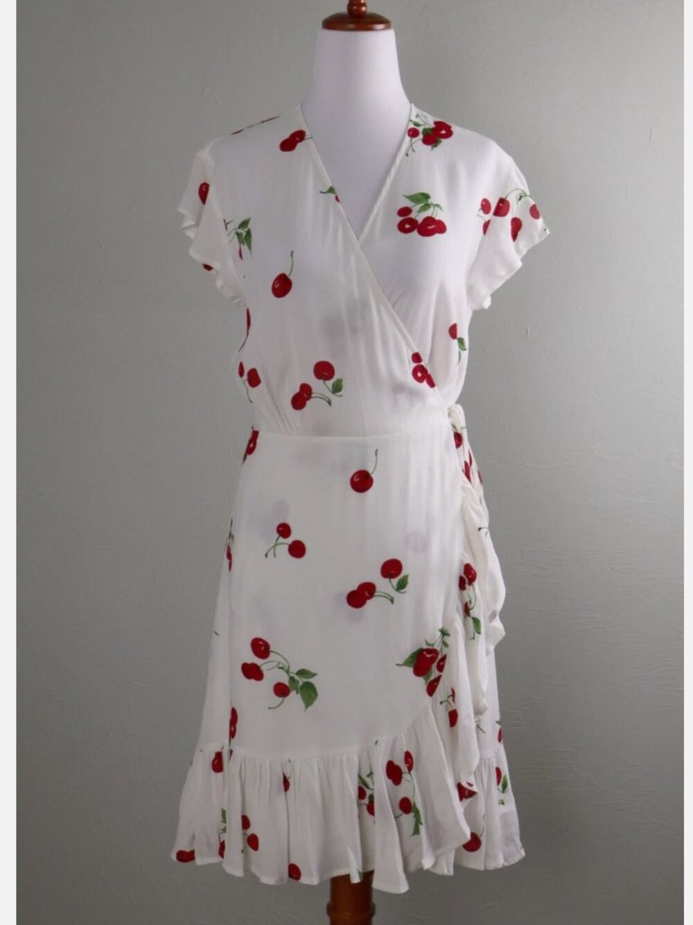RAILS NWT $187 Crepe True Wrap Koreen Dress in Cherry Bloom Print Size Small